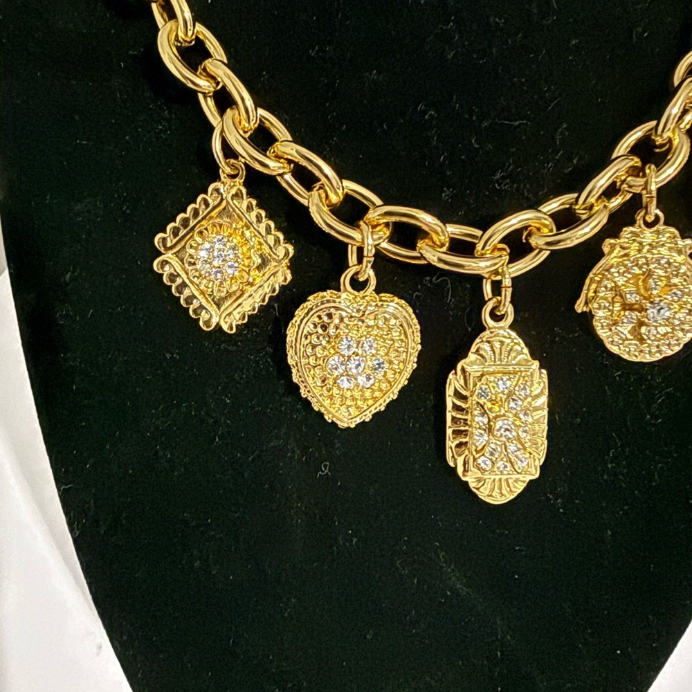 Ben-Amun 24kt gold charms necklace New - Picture 2 of 8